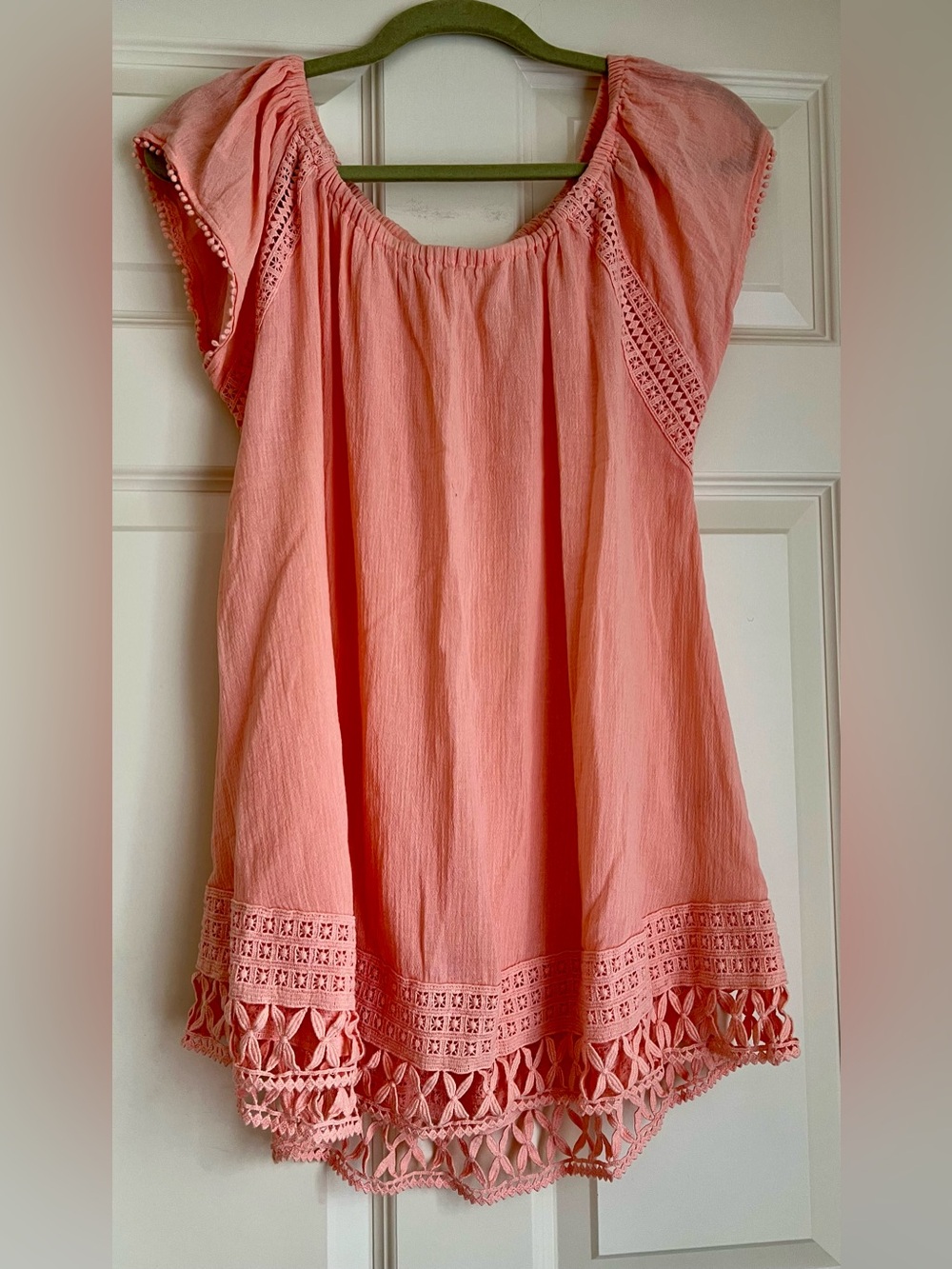 Victoria’s Secret Coral Pink Crochet-Trim Peasant Beachwear XS Oversized ptp 20”